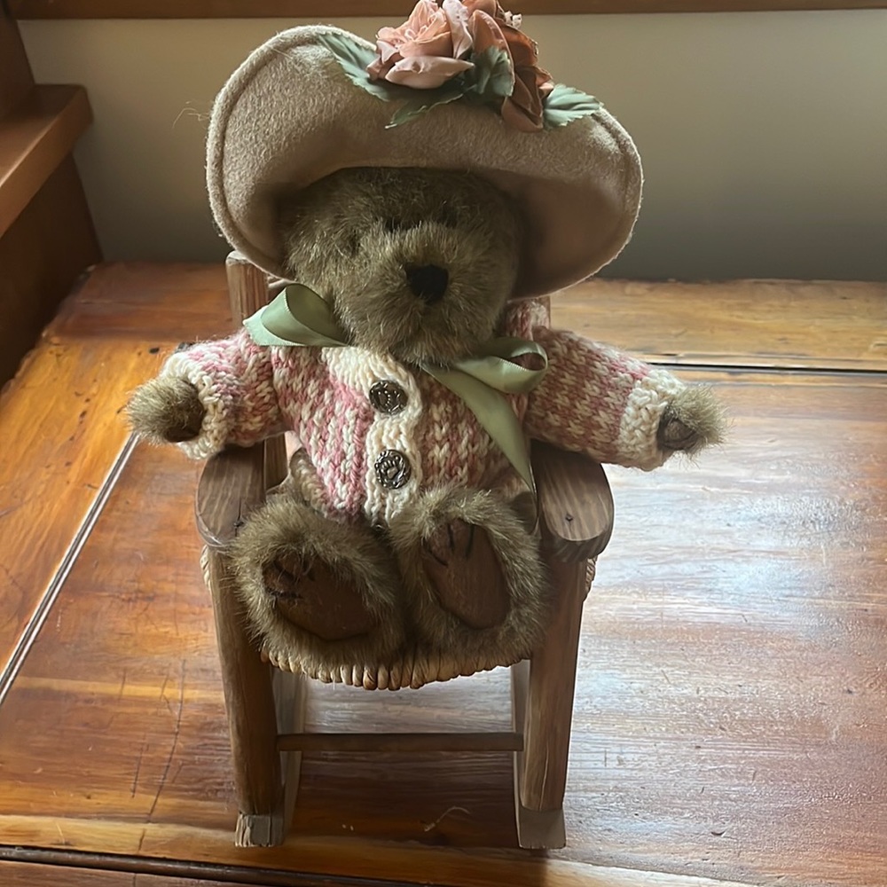 Vintage Boyd’s Bear with sweater, hat, & rocking chair